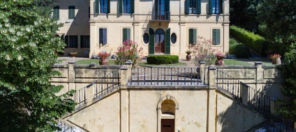 24 rooms Villa in Siena, Italy No. 135948 5