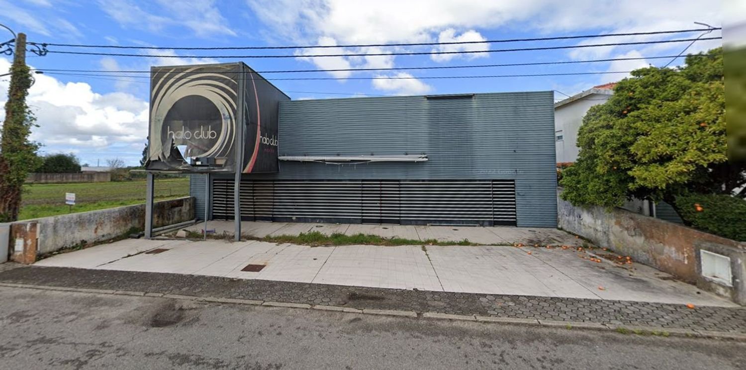 Propriété commerciale à Aradas, Portugal 784m² No. 191910