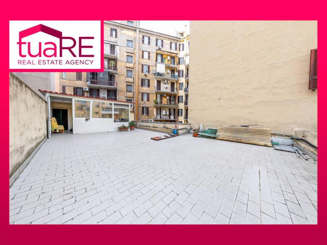 2 bedrooms Apartment in Rome, Italy No. 139124