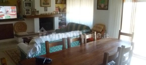 4 bedrooms Apartment in Castiglione del Lago, Italy No. 72548 4