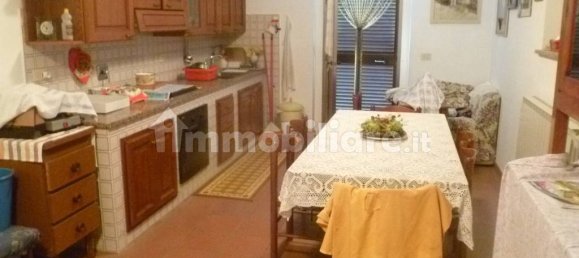 4 bedrooms Apartment in Castiglione del Lago, Italy No. 72548 18