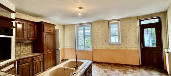 6 bedrooms House in Chartres, France No. 157705 3