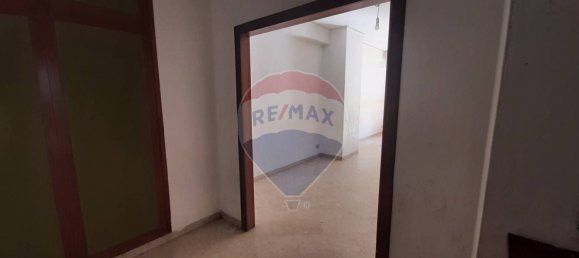 2 Schlafzimmer Wohnung in Palermo, Italy, Nr. 291329 8