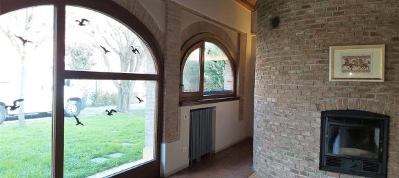 7-Zimmer Villa in Roncoferraro, Italy, Nr. 246033 10