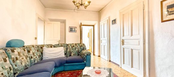 5-Zimmer Haus in Borgosesia, Italy, Nr. 237798 5