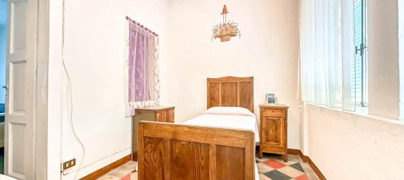 5-Zimmer Haus in Borgosesia, Italy, Nr. 237798 40