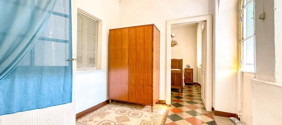 5-Zimmer Haus in Borgosesia, Italy, Nr. 237798 9