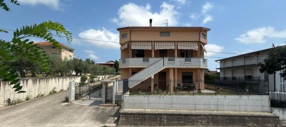 Villa de 16 divisões em Lanciano, Italy N.º 123898 2
