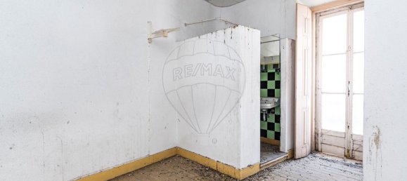 585m² Building in Evora, Portugal No. 131899 3