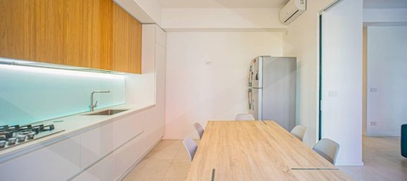 3غرفة شقة في Bari, Italy رقم 66087 6