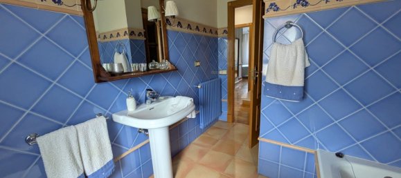 5 bedrooms House in La Rioja, Spain No. 163938 26