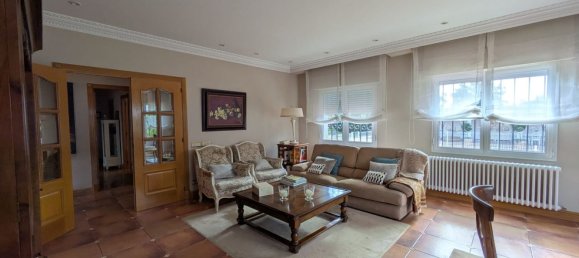 5 bedrooms House in La Rioja, Spain No. 163938 13