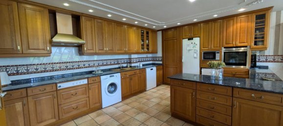 5 bedrooms House in La Rioja, Spain No. 163938 16