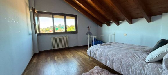 Ático de 2 dormitorios en Como, Italy No. 327288 22