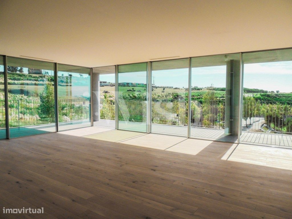 3 bedrooms Apartment in Vila Nova de Gaia, Portugal No. 260038