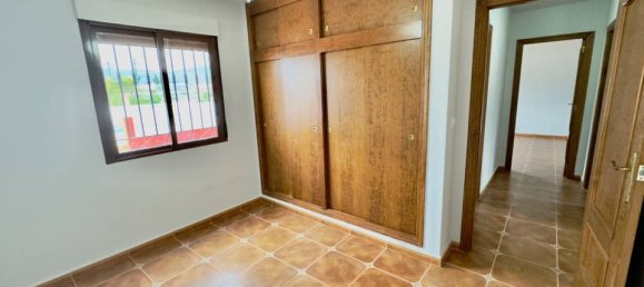 3 Schlafzimmer Haus in Alicante, Spain, Nr. 185199 9