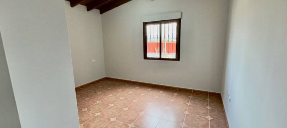 3 Schlafzimmer Haus in Alicante, Spain, Nr. 185199 11