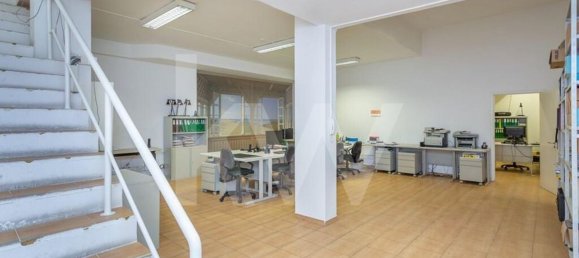 187m² Commercial property in Amadora, Portugal No. 87678 11