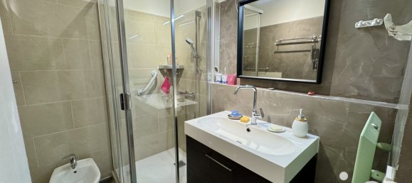 Квартира с 2 спальнями в Тулон, Франция № 350786 11