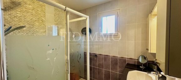 4 bedrooms House in Ormesson-sur-Marne, France No. 180671 8