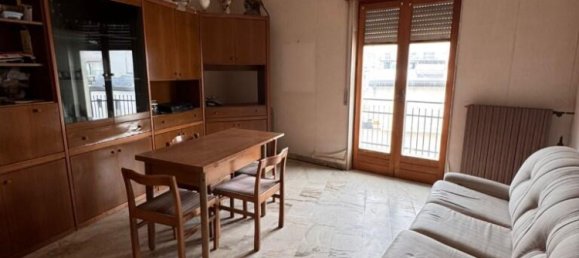 3 Schlafzimmer Penthouse in Mussomeli, Italy, Nr. 53030 8