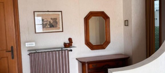 3 Schlafzimmer Penthouse in Mussomeli, Italy, Nr. 53030 7