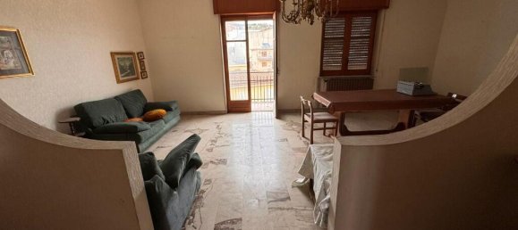 3 Schlafzimmer Penthouse in Mussomeli, Italy, Nr. 53030 4