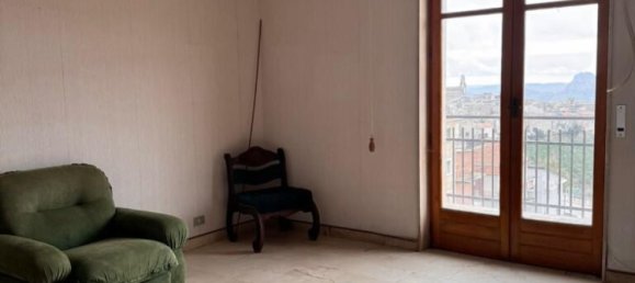 3 Schlafzimmer Penthouse in Mussomeli, Italy, Nr. 53030 17