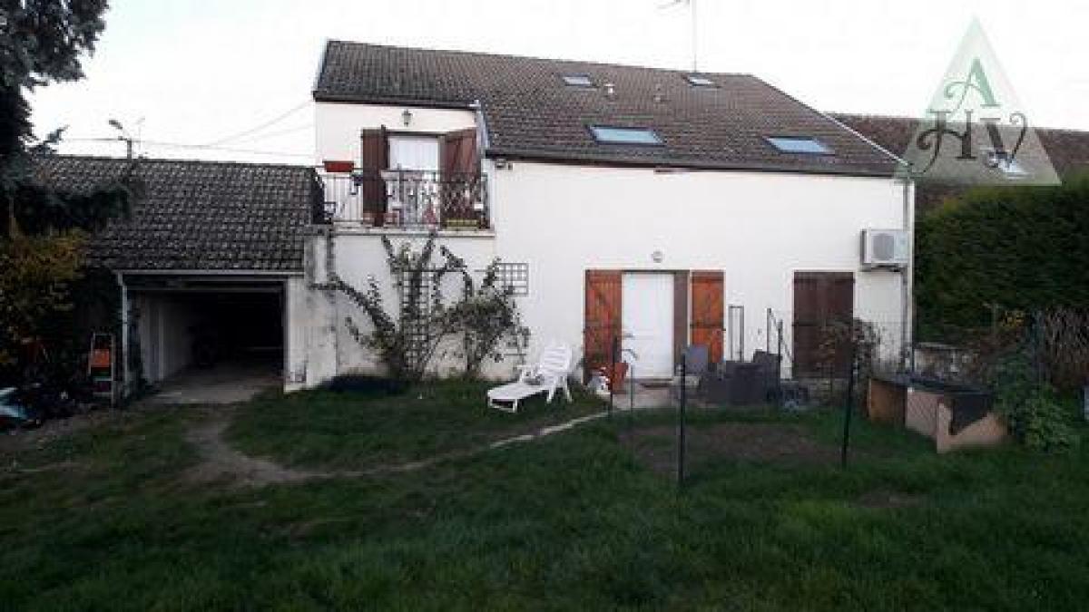 Fabrik in Sens, France 118m², Nr. 17521