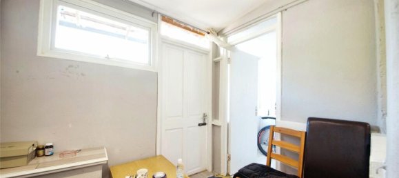 3 غرف نوم منزل في Enfield, United Kingdom رقم 11504 8