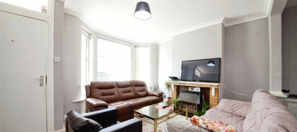 3 غرف نوم منزل في Enfield, United Kingdom رقم 11504 4