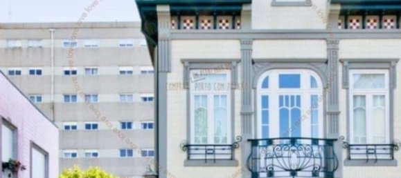 7 bedrooms Villa in Porto, Portugal No. 209848 4