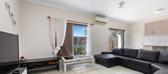 3 bedrooms House in St Albans, Australia No. 723 3