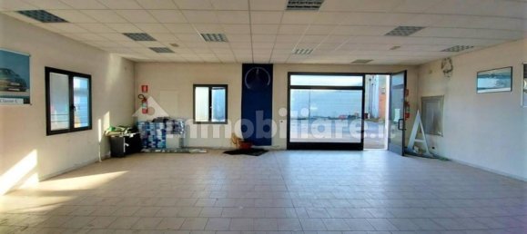 Lagerhaus in Codigoro, Italy 1339m², Nr. 318869 3