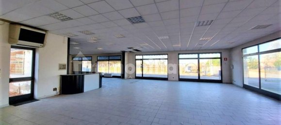 Lagerhaus in Codigoro, Italy 1339m², Nr. 318869 2