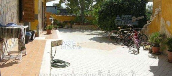 Casa de 3 divisões em Ardea, Italy N.º 192274 35