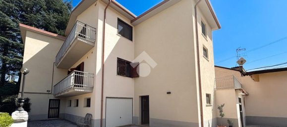 3 Schlafzimmer Wohnung in L'Aquila, Italy, Nr. 318061 2