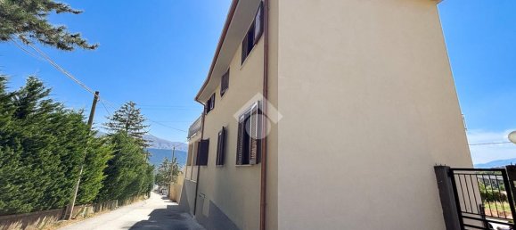 3 Schlafzimmer Wohnung in L'Aquila, Italy, Nr. 318061 5