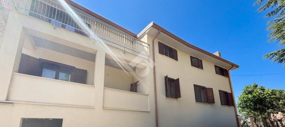 3 Schlafzimmer Wohnung in L'Aquila, Italy, Nr. 318061 6