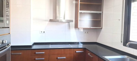 3 Schlafzimmer Wohnung in Cerdanyola Del Valles, Spain, Nr. 150075 8