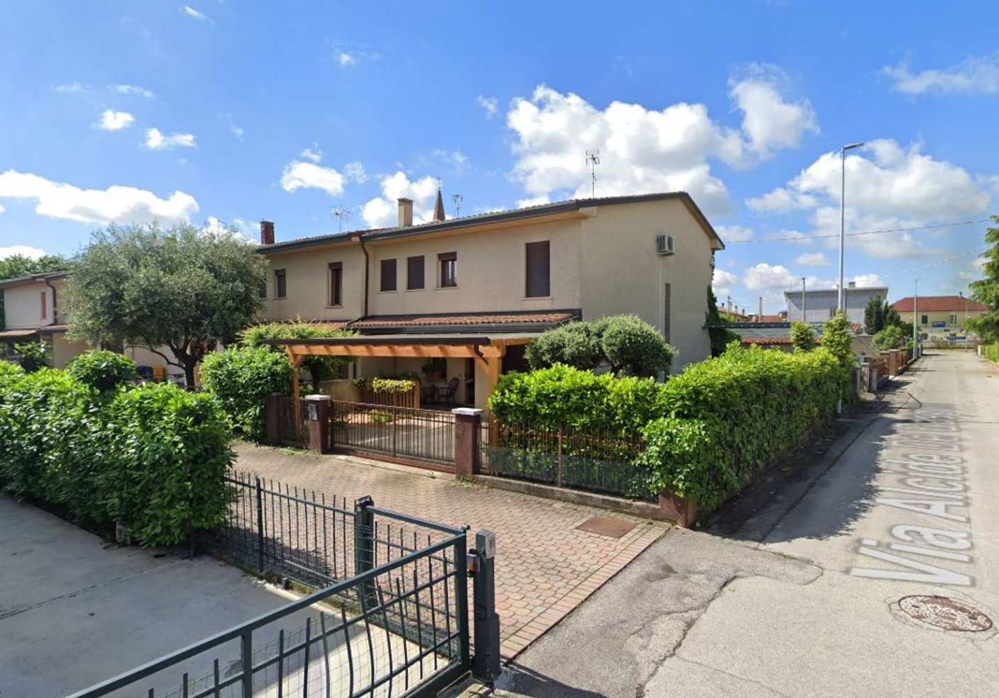 10 rooms House in Povegliano, Italy No. 261292