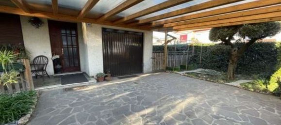 10 rooms House in Povegliano, Italy No. 261292 3