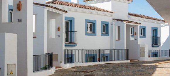 2 bedrooms Apartment in Estepona, Spain No. 21253 6