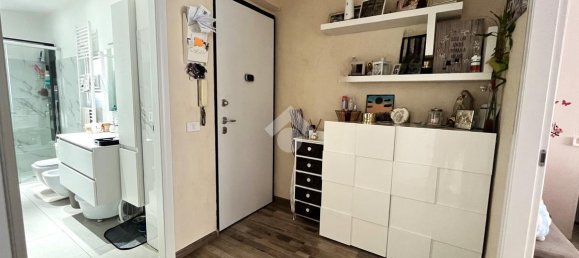 3 rooms Apartment in Turin, Italy No. 164204 7