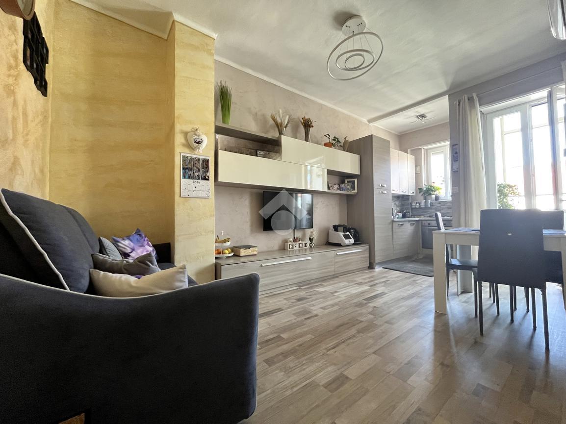 3 rooms Apartment in Turin, Italy No. 164204