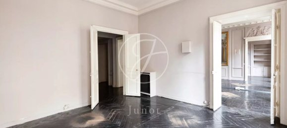 3 bedrooms Apartment in Paris, France No. 189309 10