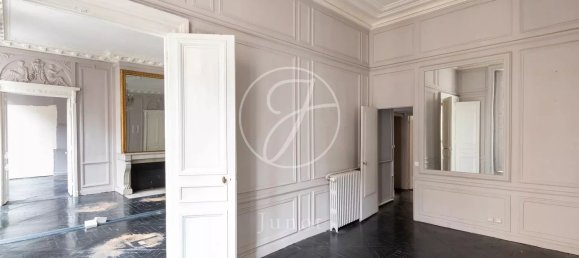 3 bedrooms Apartment in Paris, France No. 189309 8