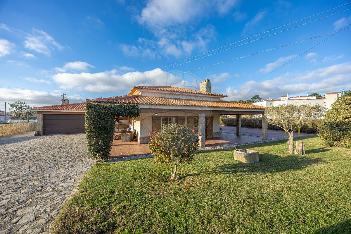 3 bedrooms House in Mafra, Portugal No. 44570