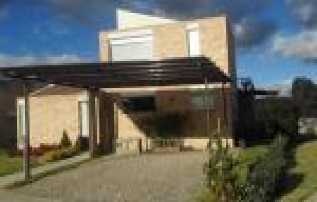 3 bedrooms House in Cundinamarca, Colombia No. 8824