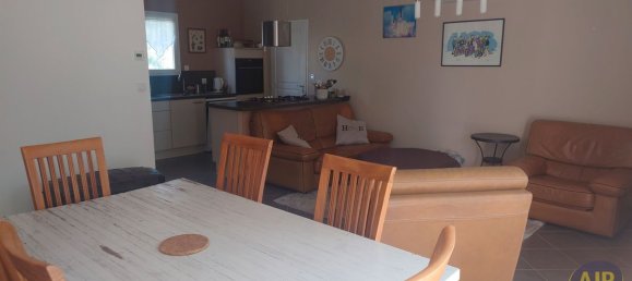 4 Schlafzimmer Haus in Charente-Maritime, France, Nr. 337103 2